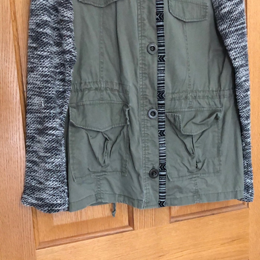 Jacket - Picture 2 of 4